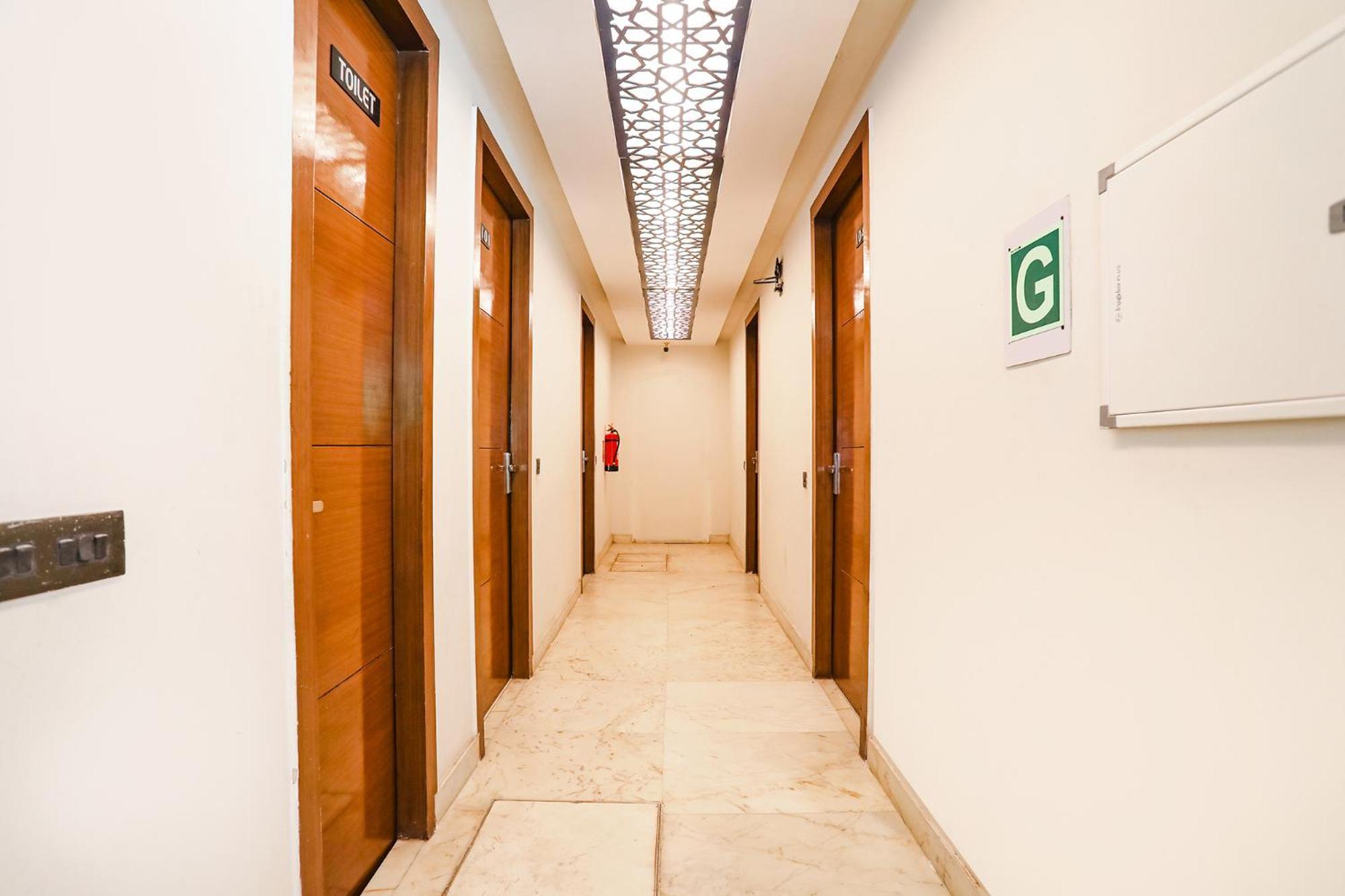 Fabhotel Grand Sparrow Tajganj Exterior photo